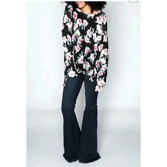 Mumu Mellow Bonfire Sweater in Monet - Picture 1 of 9